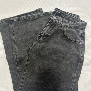 PrettyLittleThing Charcoal Denim Jeans